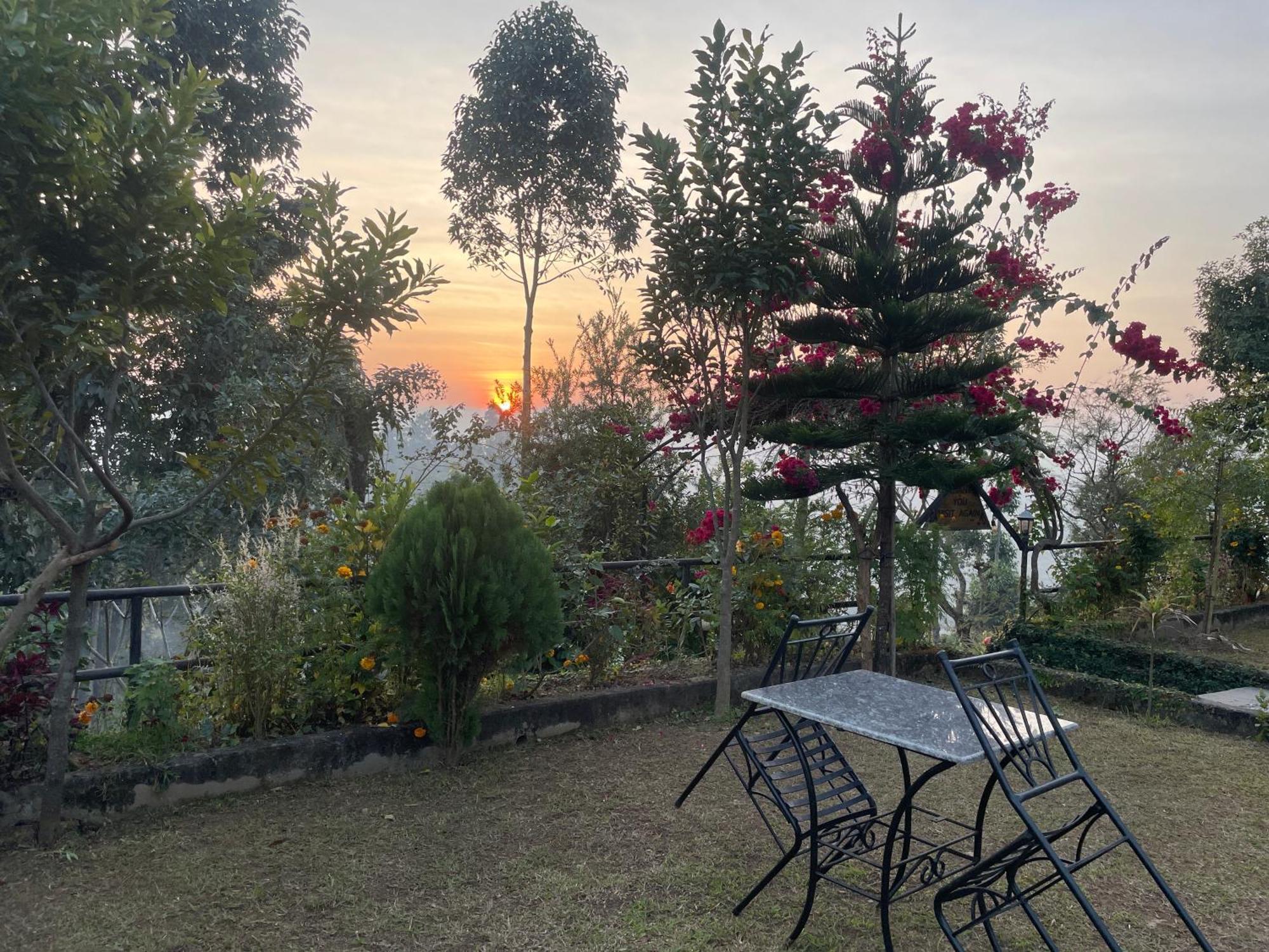 Himalaya Serene View Guest House & Farm Stay Deorali Екстер'єр фото